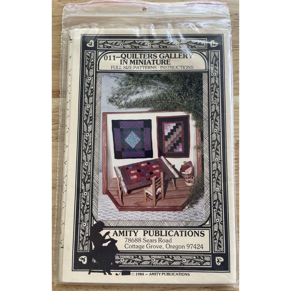 Amish Quilters Gallery In Miniature Sewing Pattern by Amity Publications